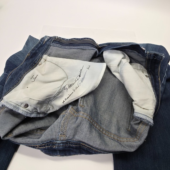 Chicos Platinum Jeans Womens 32x29 Blue Straight Dark Wash Stretch Denim Classic - Picture 13 of 14